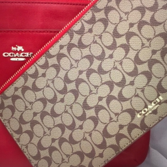 COACH EAST/WEST POP CROSSBODY - Picture 1 of 6